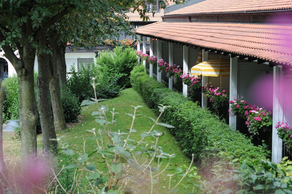 Hotel Glockenspiel Бад Грисбах Екстериор снимка
