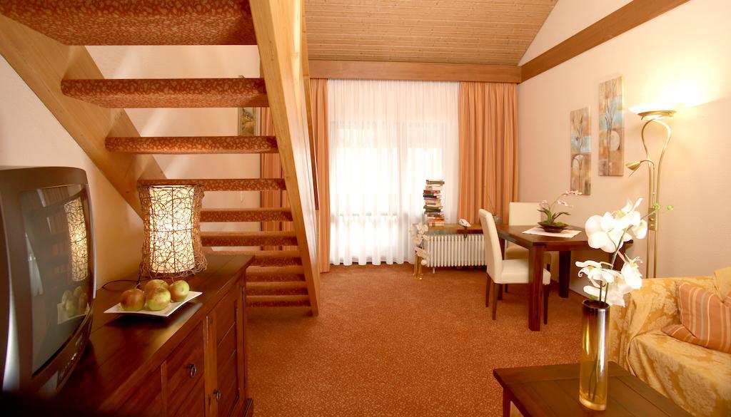 Hotel Glockenspiel Бад Грисбах Екстериор снимка